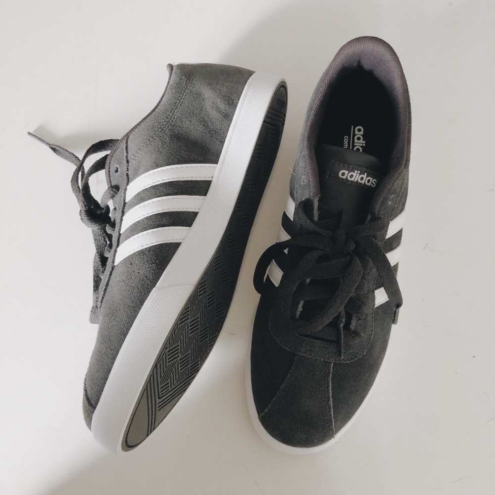 Adidas neo dark gray/charcoal shoes size 7.5 women